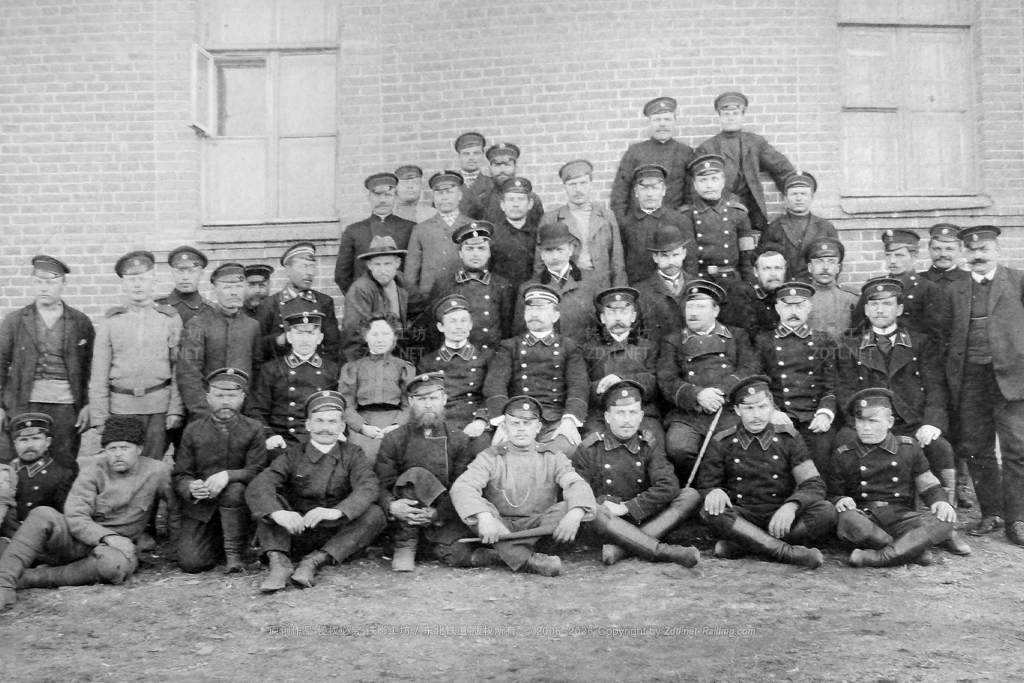 车站行车人员合影