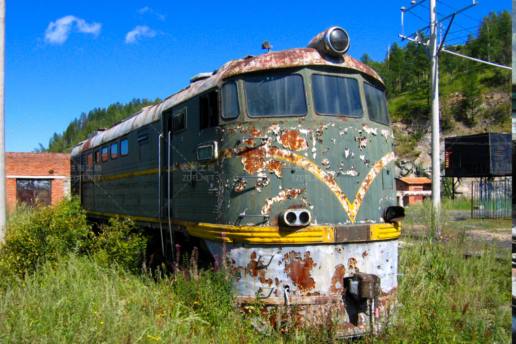 机车正前方左视图